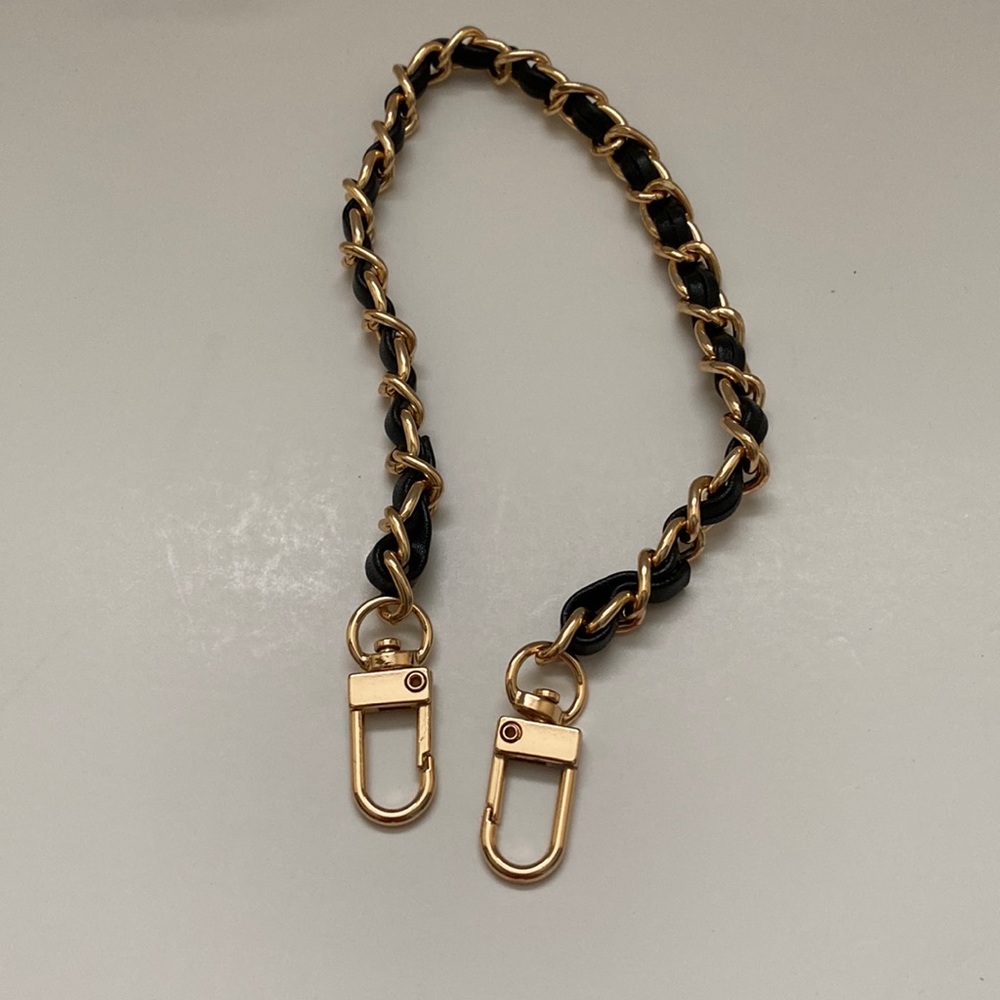 💕Bag/Wristlet Chocker Black/Gold💕